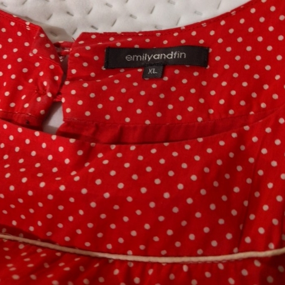 50's style red and white polkadot dress with pockets - Picture 5 of 8